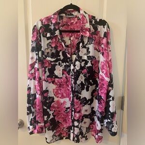 { NY COLLECTION } BEAUTIFUL BUTTON DOWN LONG SLEEVE FLORAL TOP